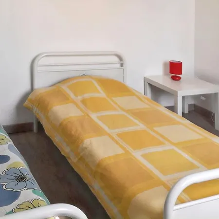 Lumineux Dans Le Centre De Avec Balcon. * Digne-les-Bains