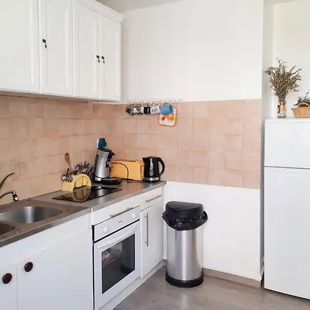 Lumineux Dans Le Centre De Avec Balcon. Apartman *